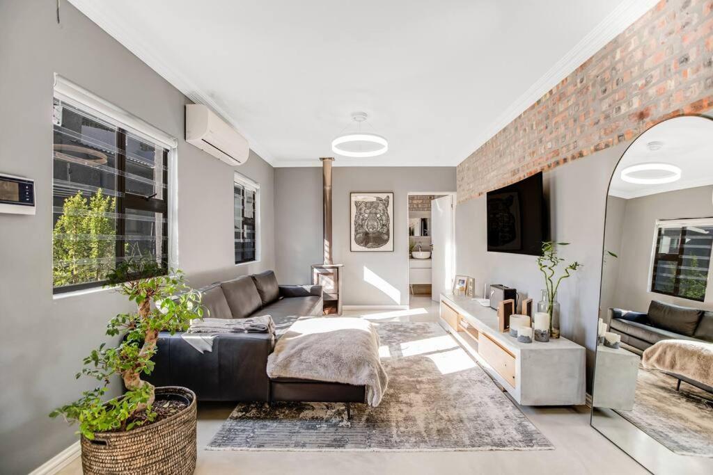 Apartment Point Gem Cape Town