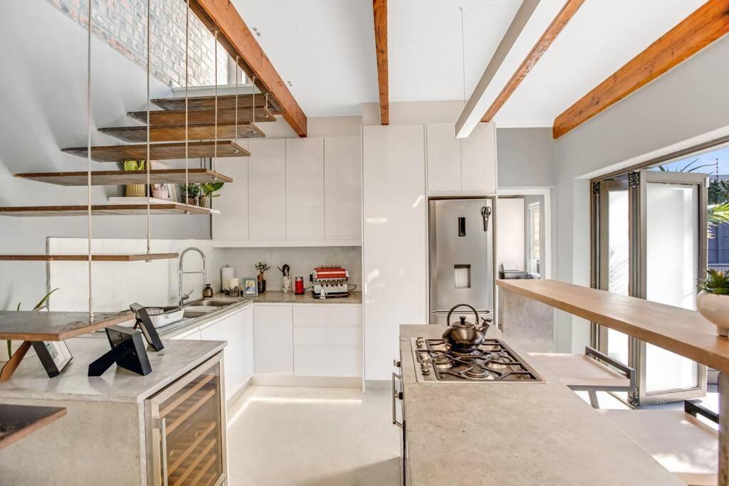 Apartment Point Gem Cape Town